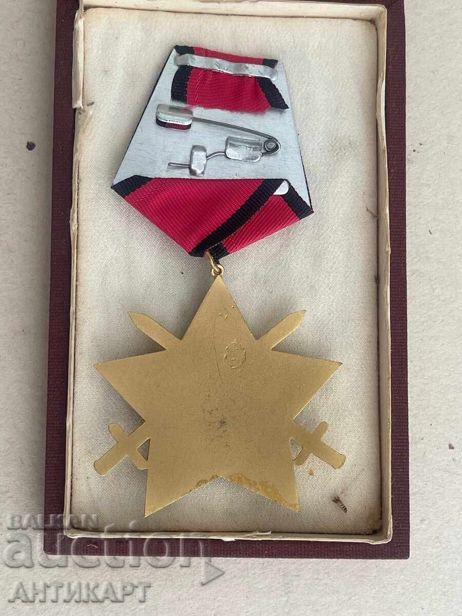 Licitație Ordinul 9 Septembrie, clasa a III-a, cu săbii, cu cutie Licitație Ordinul 9 Septembrie, clasa a III-a, cu săbii, cu cutie