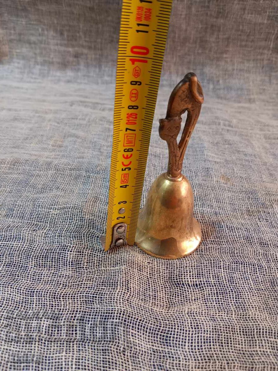 Παράδοση Μικρό μπρούτζινο κουδουνάκι