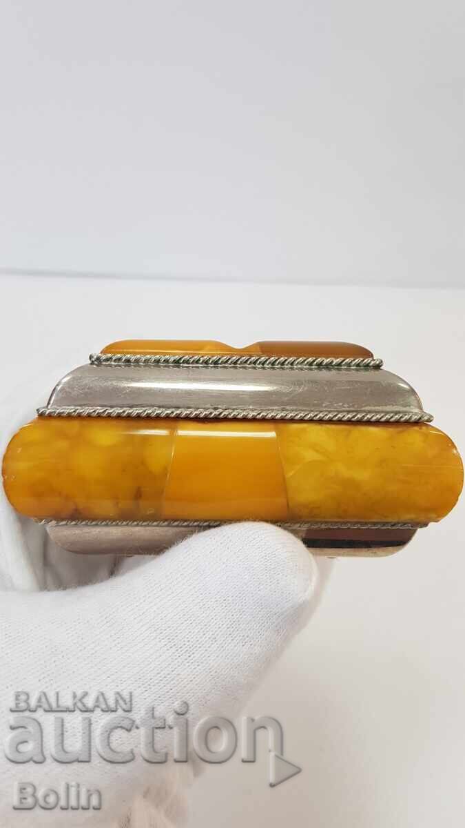 Рядка кутия,кутийка за бижута с натурален балтийски кехлибар с цена 780.00 лв. | € 398.81