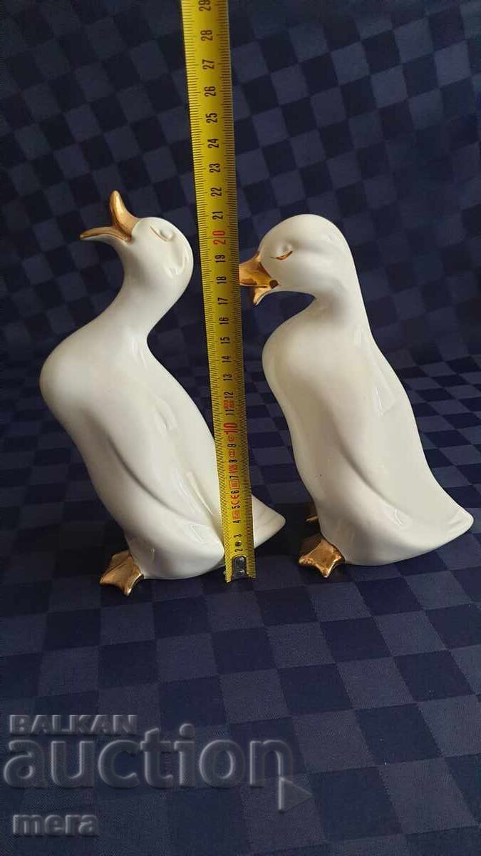 Παράδοση Δύο πορσελάνινες πάπιες με επίχρυσο