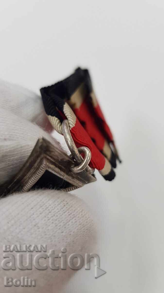 Rare German Iron Cross for Bravery WWII 1939 - 1945 - 6