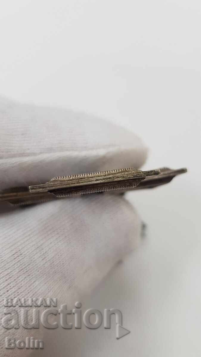 Rare German Iron Cross for Bravery WWII 1939 - 1945 - 7