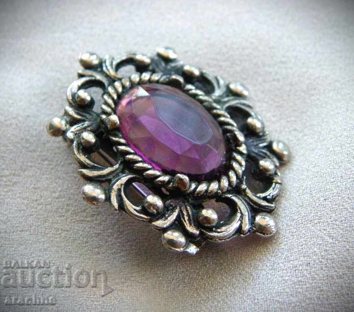 Licitație Veche broșă de argint britanică Licitație Veche broșă de argint britanică