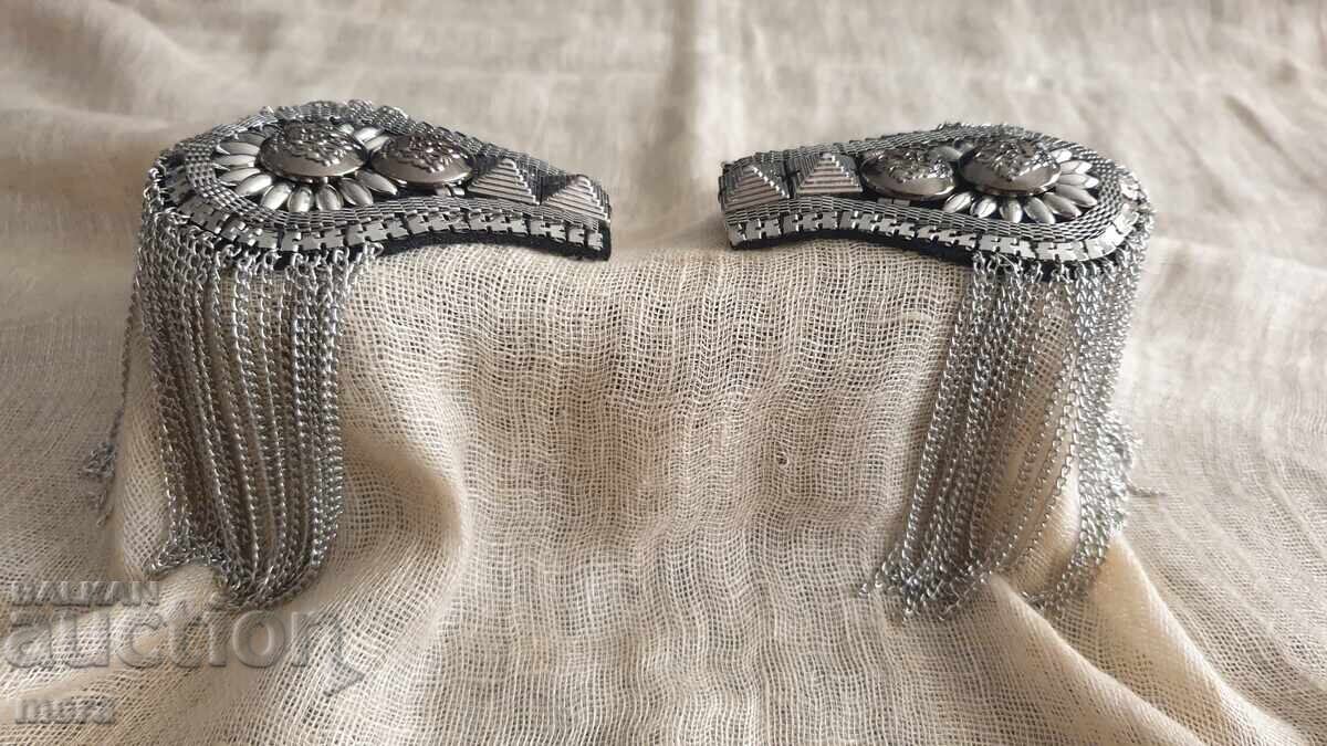 Pair of epaulettes for majorettes and etc - 6