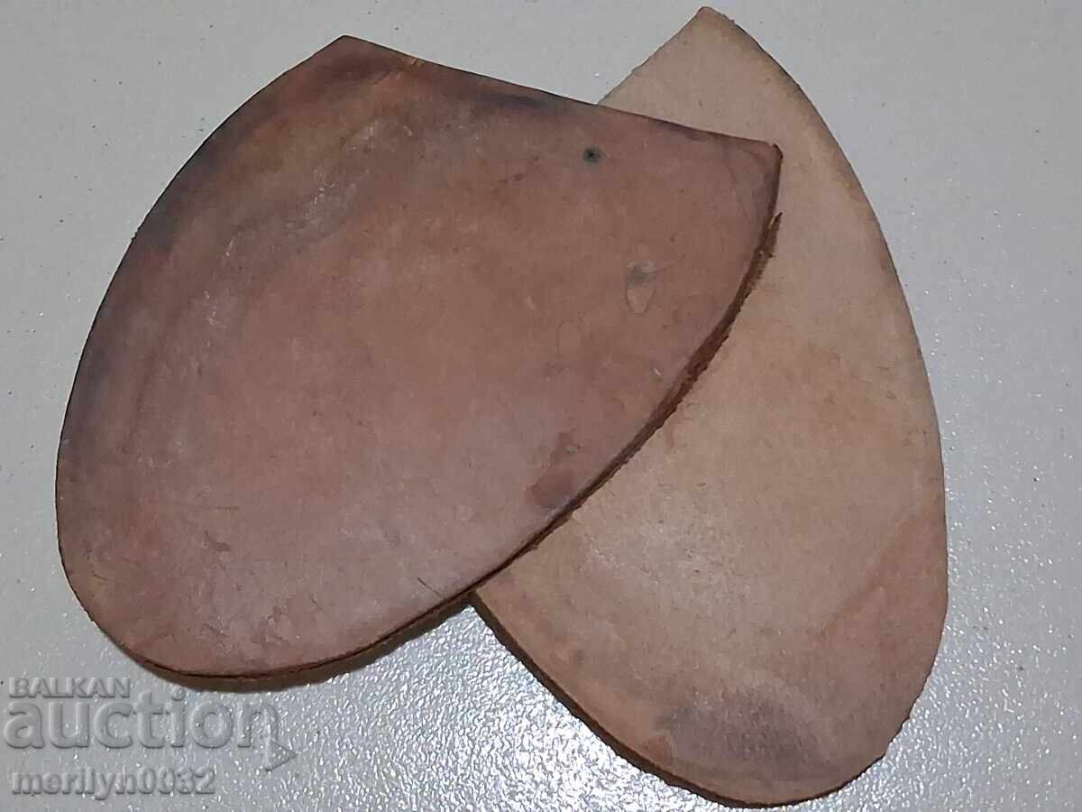 Παράδοση Γιον για σιδέρωμα βασιλικών αξιωματικών μπότες 4 χιλ