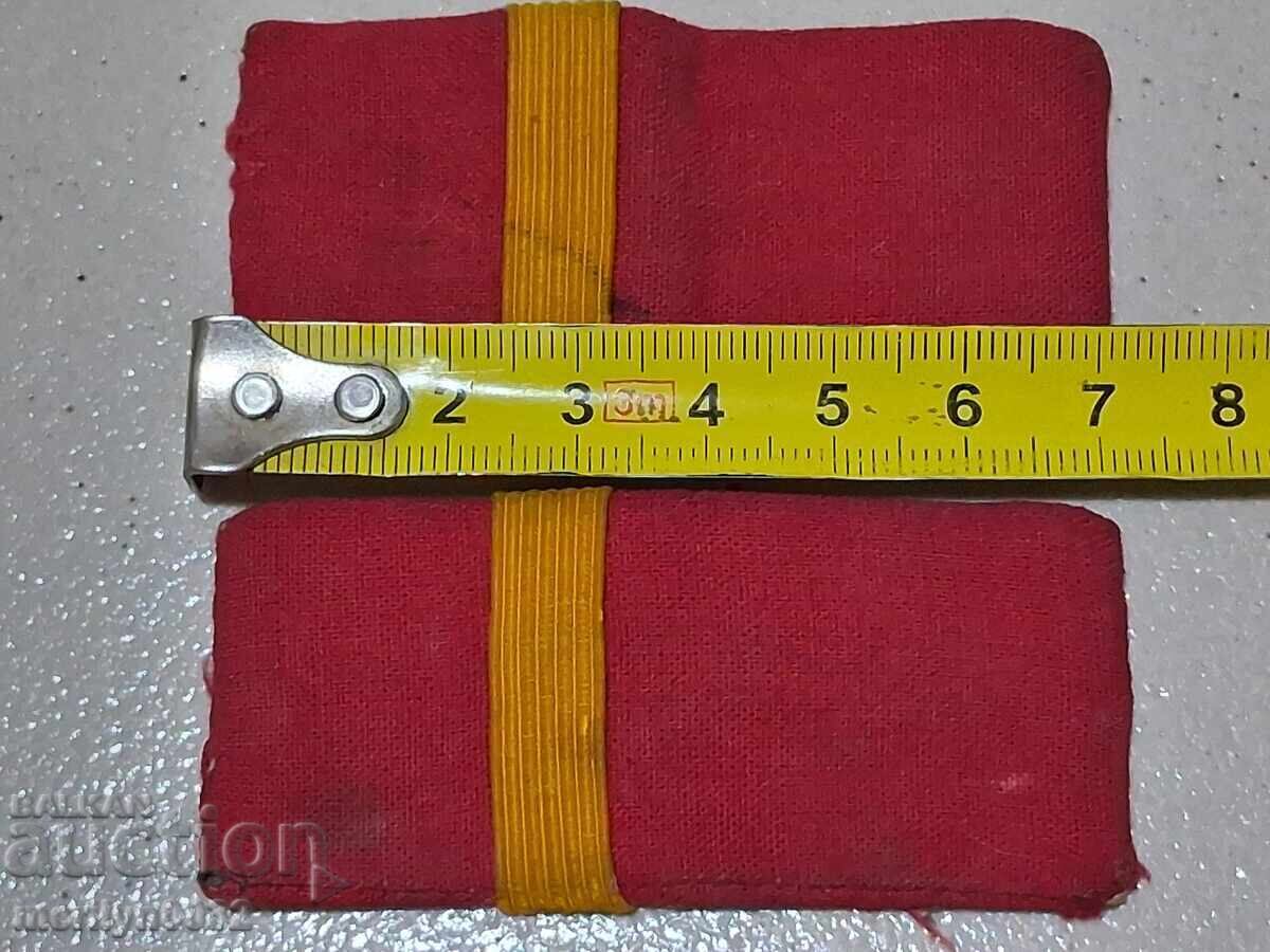 Παγόνια από στολή ταξίαρχου 2 τεμάχια διοικητή τάγματος με τιμή 39.00 BGN | € 19.94