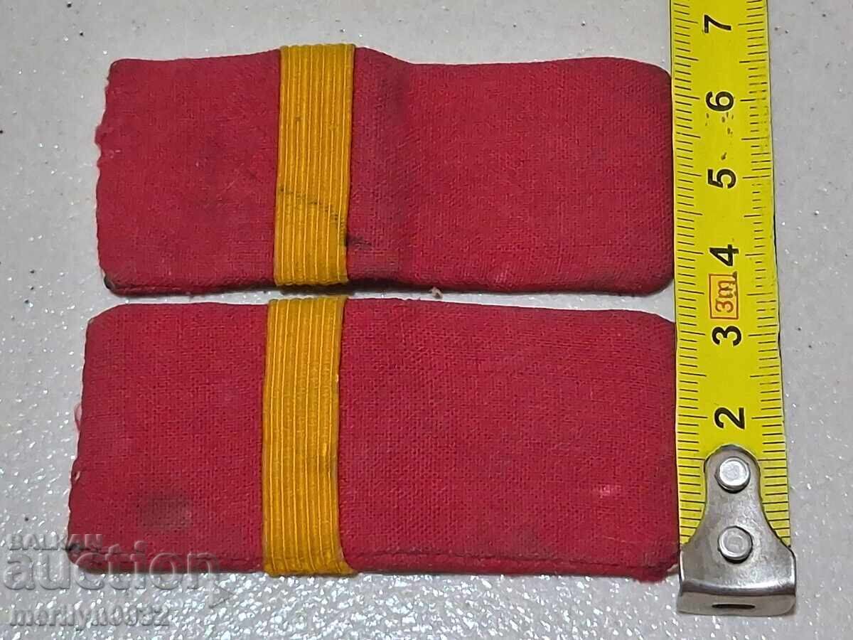 Δημοπρασία Παγόνια από στολή ταξίαρχου 2 τεμάχια διοικητή τάγματος