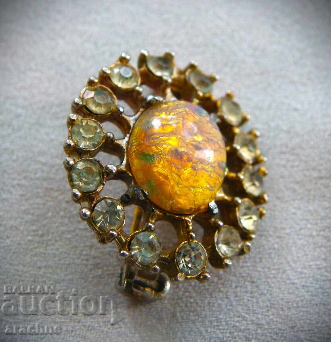 Δημοπρασία Παλιά χρυσή καρφίτσα με γυαλί οπάλ, Τσεχοσλοβακία