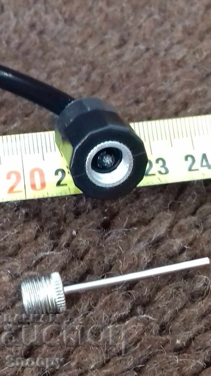 Portable hand pump for balls - 5