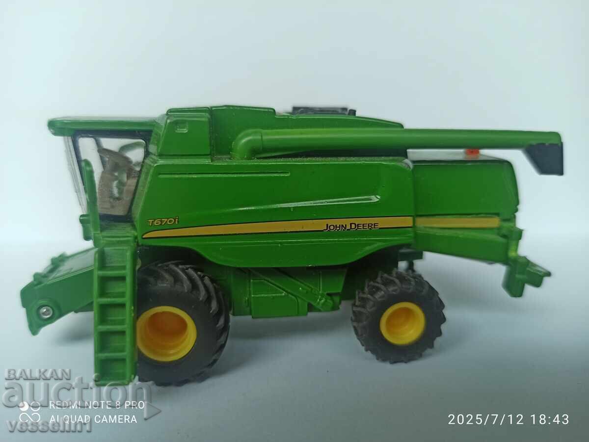 Παλιό παιδικό τρακτέρ john deere 1/87 siku