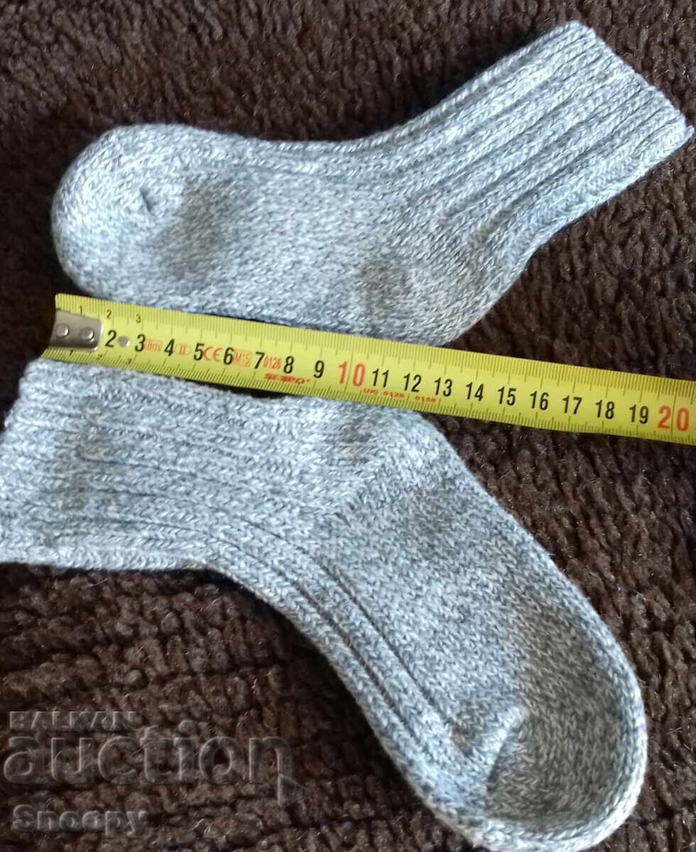 Παιδικές μάλλινες κάλτσες Normani μέγεθος 27-30 με τιμή 5.00 BGN | € 2.56