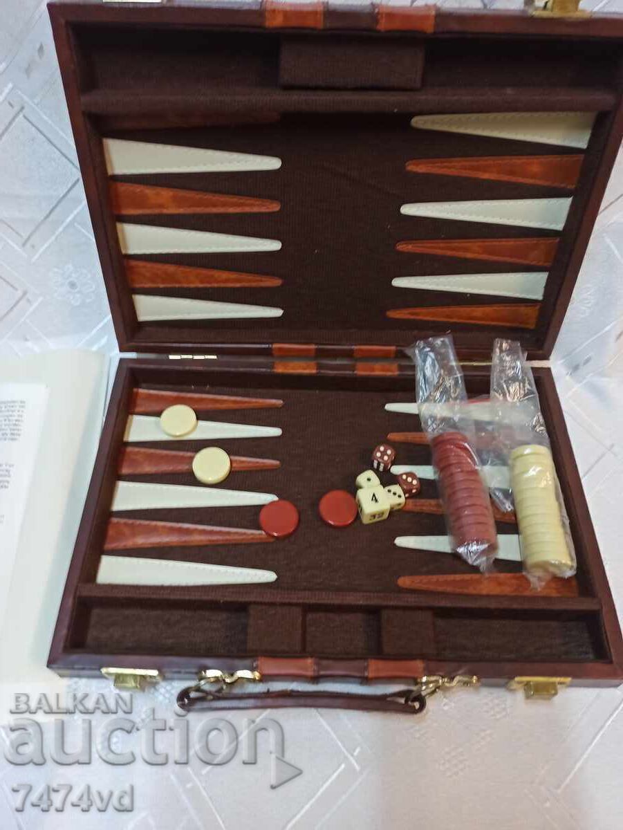 LUXURY TABLE WITH LEATHER CASE - 6 LUXURY TABLE WITH LEATHER CASE - 6