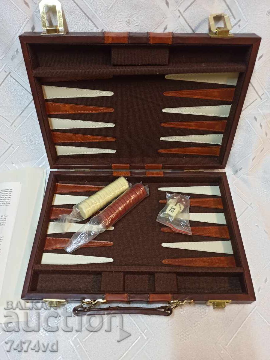 LUXURY TABLE WITH LEATHER CASE LUXURY TABLE WITH LEATHER CASE