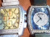 2 Beautiful 4-hour Watches Working