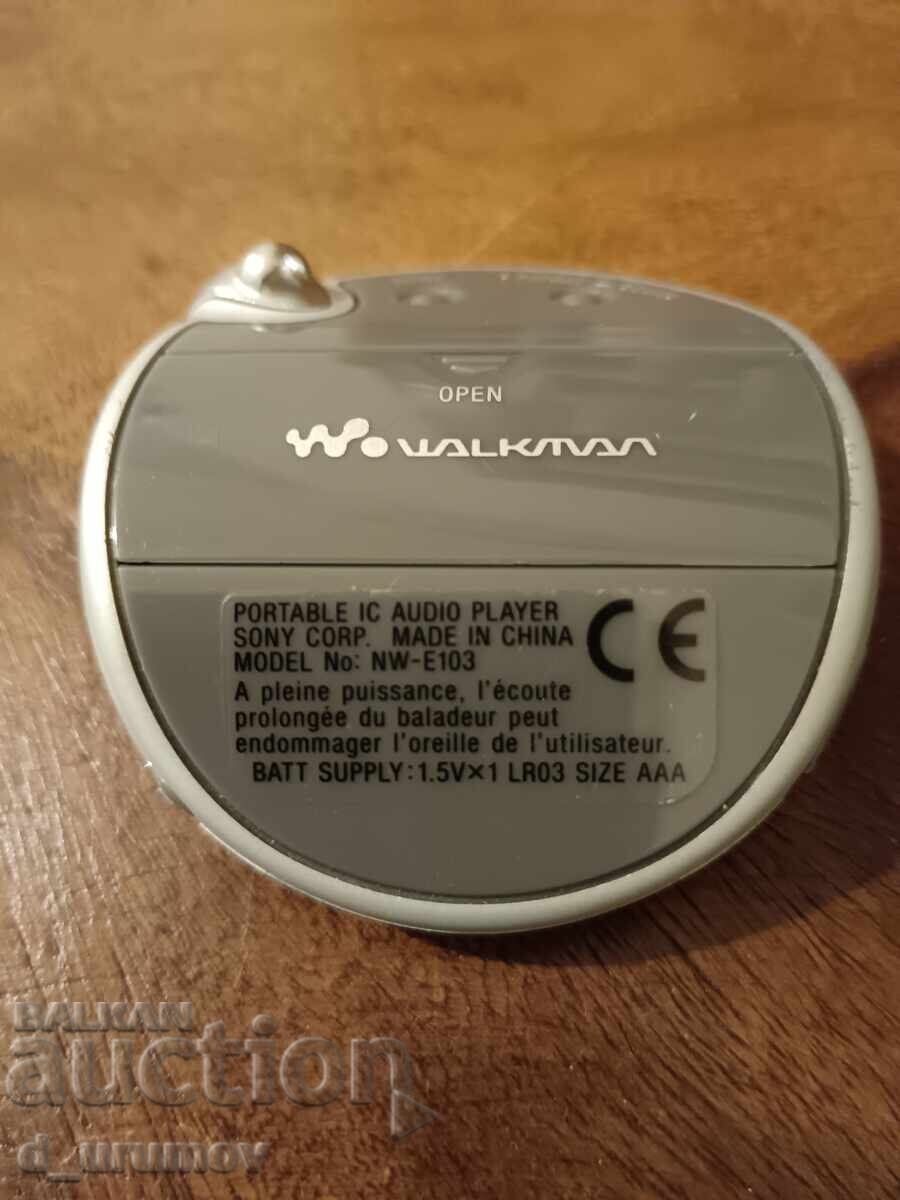 Delivery of Sony Walkman NW-E103