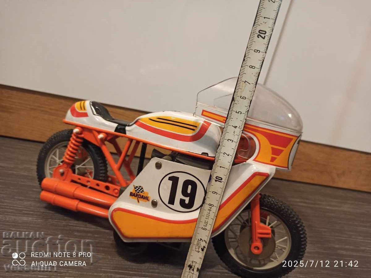 Delivery of Old motor with friction mechanism, collector's item, large, rare