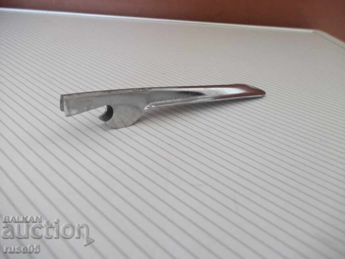 Ανοιχτήρι - 2 με τιμή 3.00 BGN | € 1.53