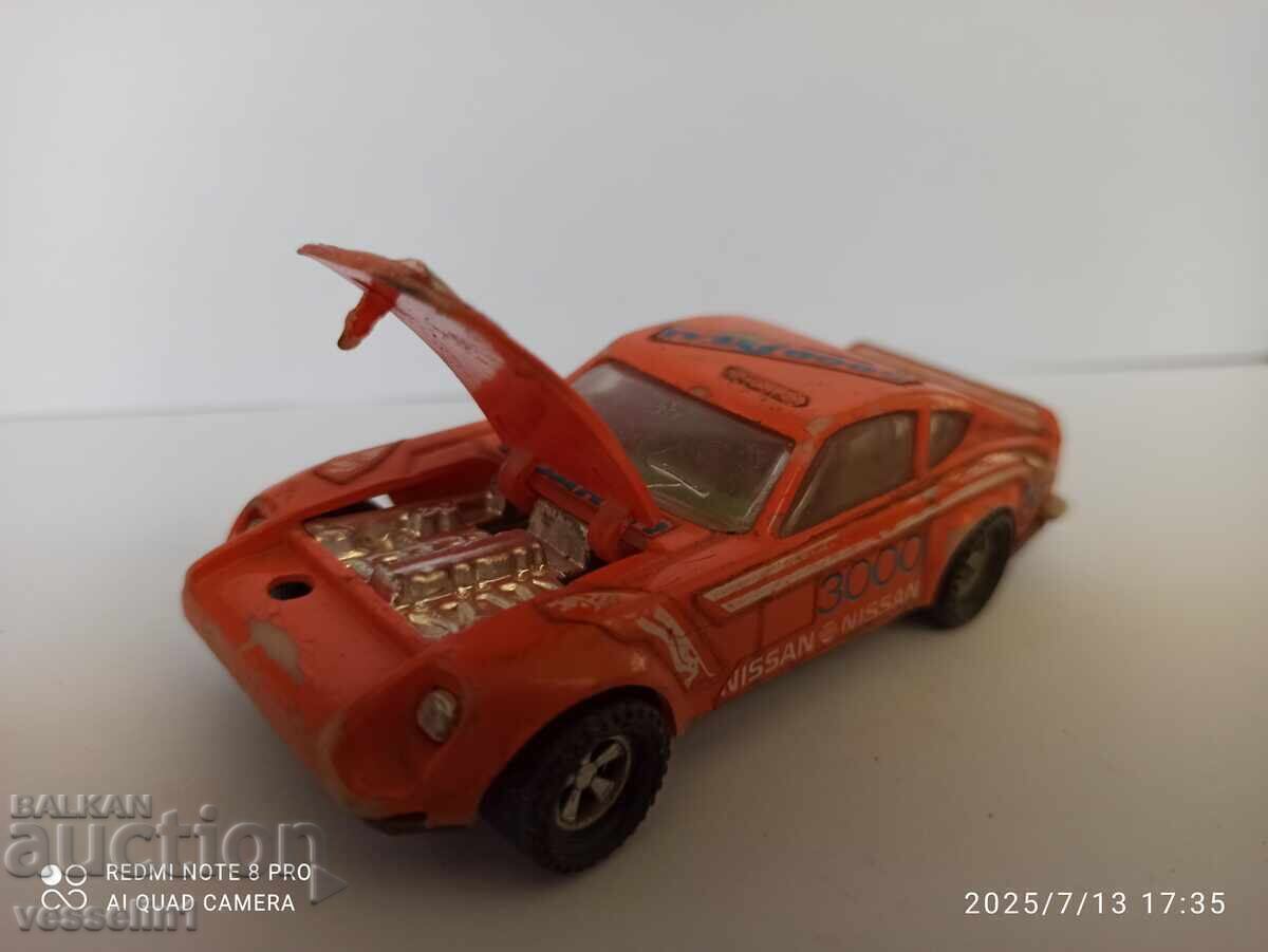 Licitație Veche jucărie mașinuță Datsun, producție Lonza, Polonia