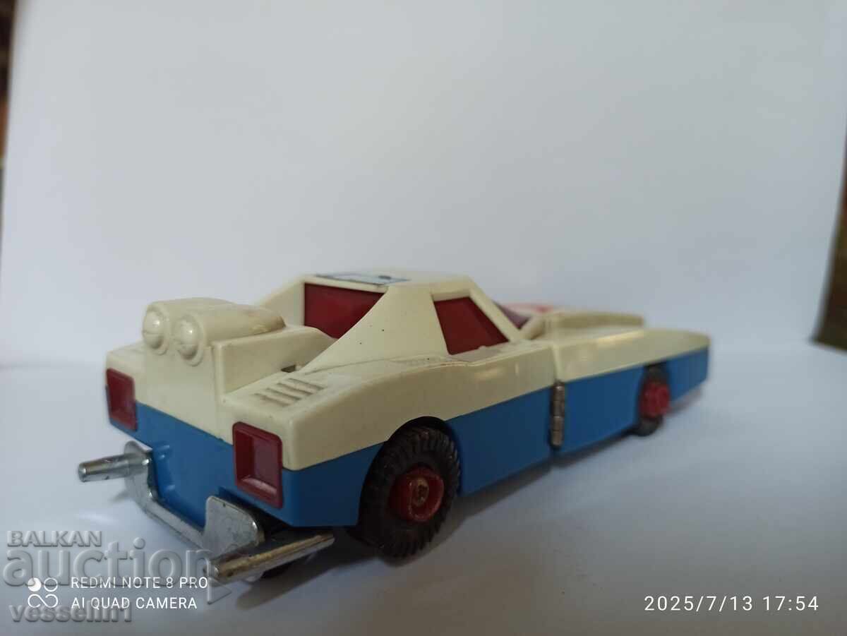 Jucărie veche transformabilă mașină MACH PATROL DX DAITARN3-79g cu preț 48.00 BGN | € 24.54