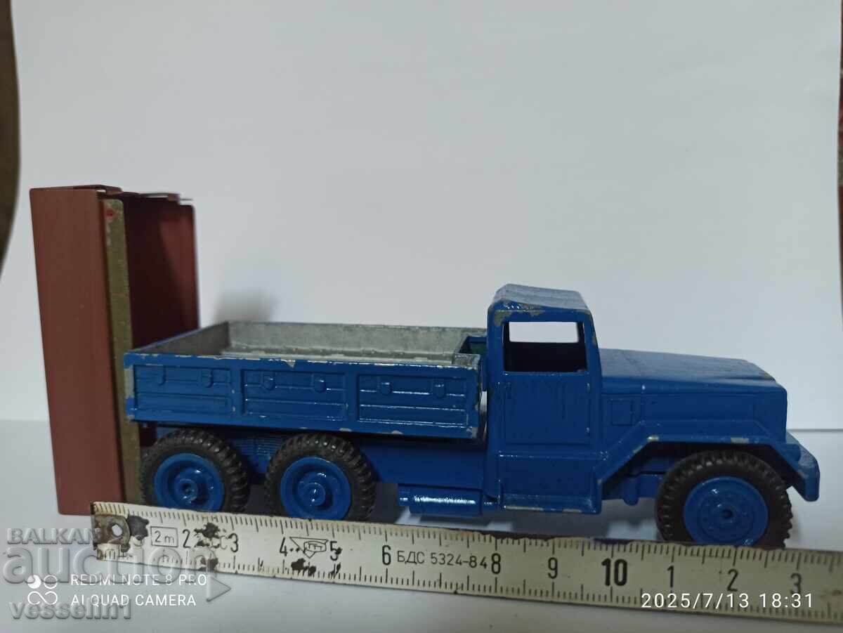 Licitație Jucărie veche camion militar Corgi Major, colecție foarte rară Licitație Jucărie veche camion militar Corgi Major, colecție foarte rară