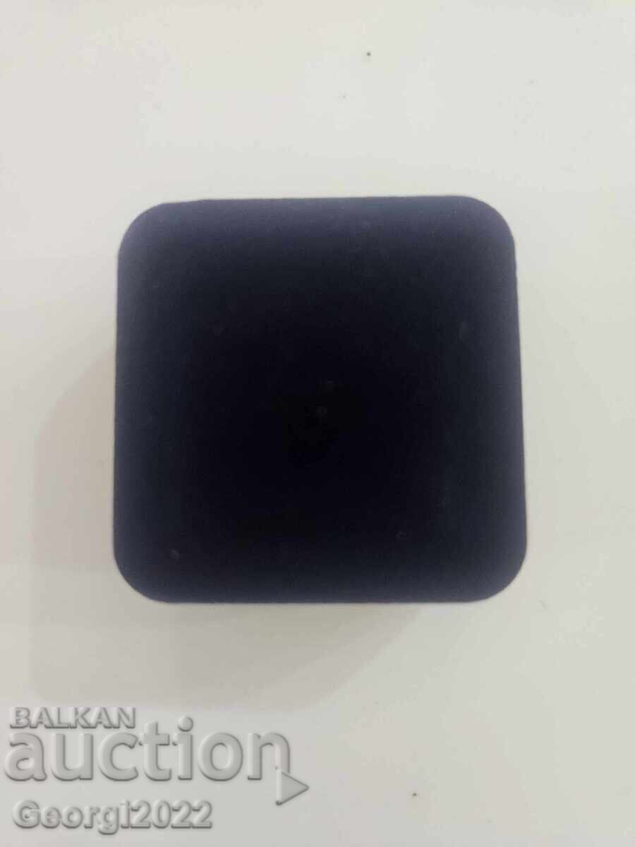 Insigna de merit Levski cu preț 139.00 BGN | € 71.07