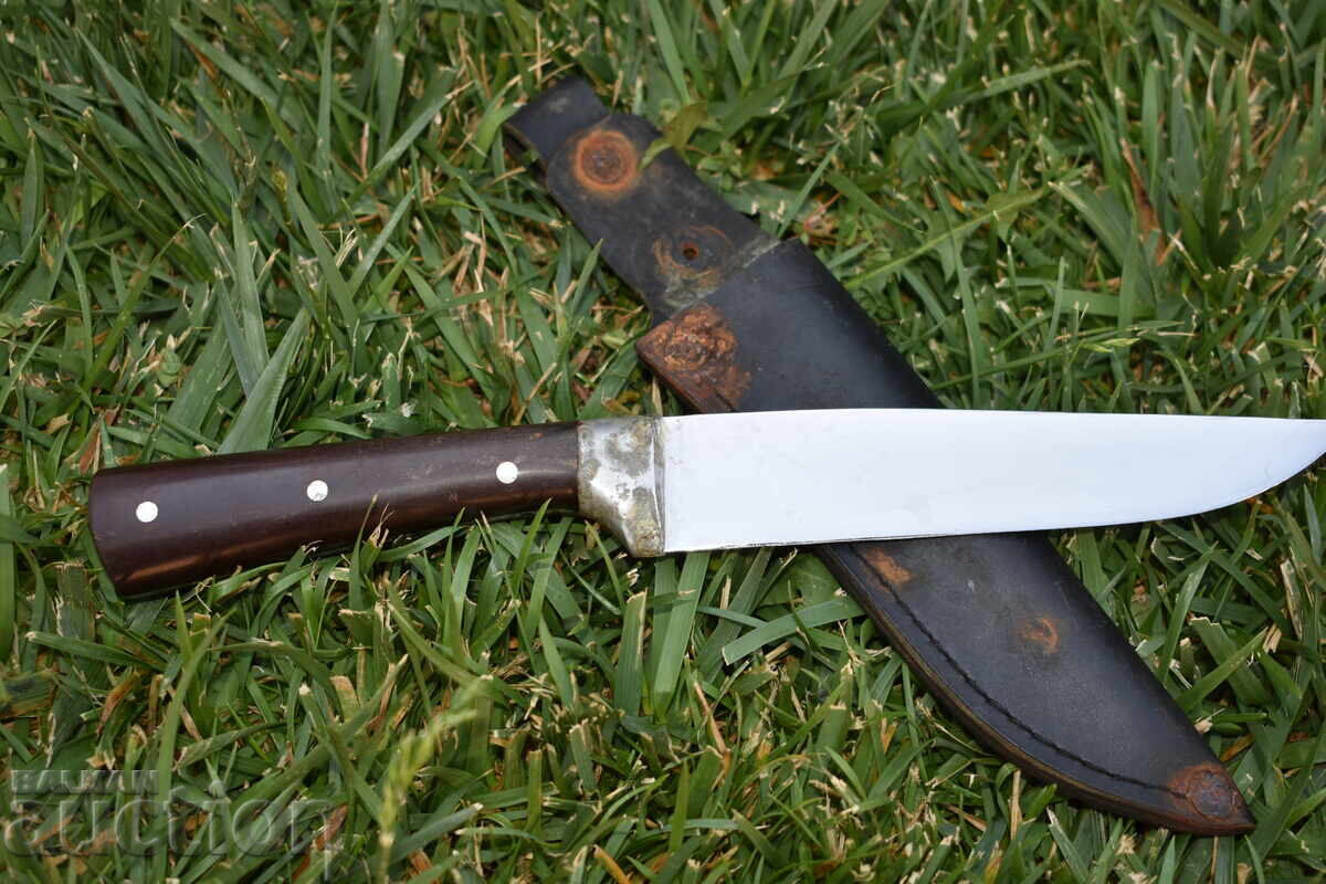 An old knife with price 55.00 BGN | € 28.12 An old knife with price 55.00 BGN | € 28.12