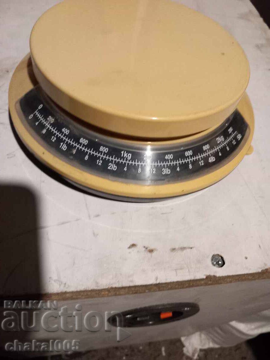An old scale
