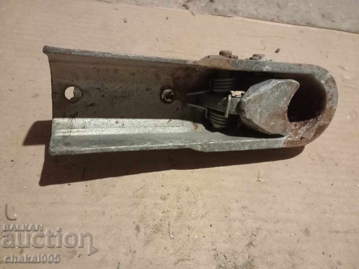 Για κοτσαδόρο με τιμή 20.00 BGN | € 10.23