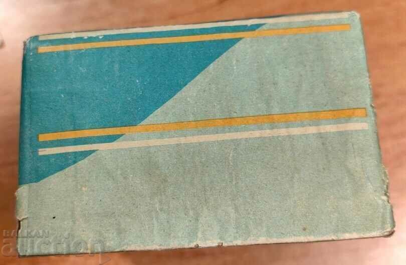 Доставка на БОНБОНИ БУТИЛКИ САМО КАПАК РЯДКА СОЦ КУТИЯ