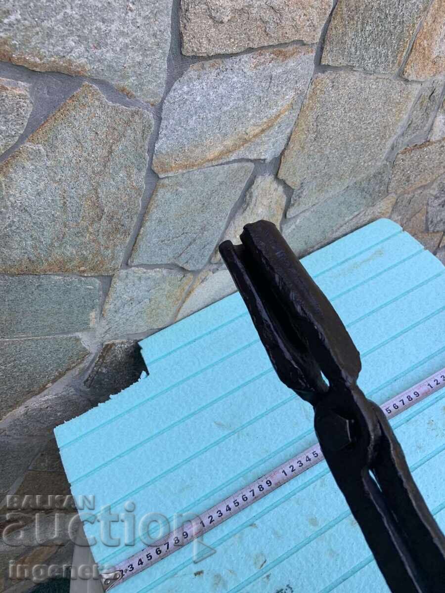 SPECIALIZED LARGE FORGED FARRIER TONGS with price 52.00 BGN | € 26.59 SPECIALIZED LARGE FORGED FARRIER TONGS with price 52.00 BGN | € 26.59