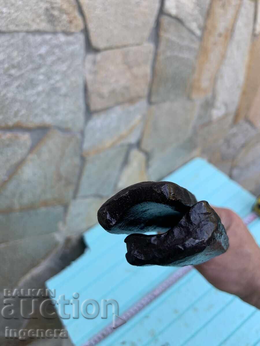 SPECIALIZED LARGE FORGED FARRIER TONGS - 6 SPECIALIZED LARGE FORGED FARRIER TONGS - 6