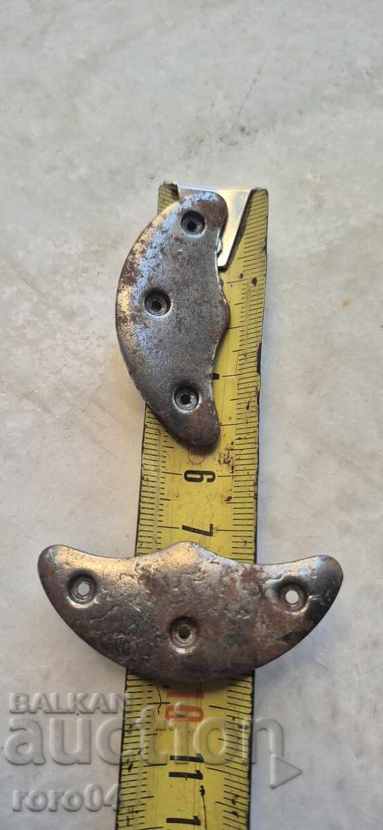 PLATA PENTRU CIZME DE OFIȚER - PERECHE cu preț 4.99 BGN | € 2.55