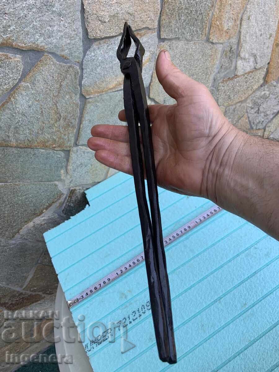 SPECIALIZED LARGE FORGED FARRIER TONGS - 5 SPECIALIZED LARGE FORGED FARRIER TONGS - 5