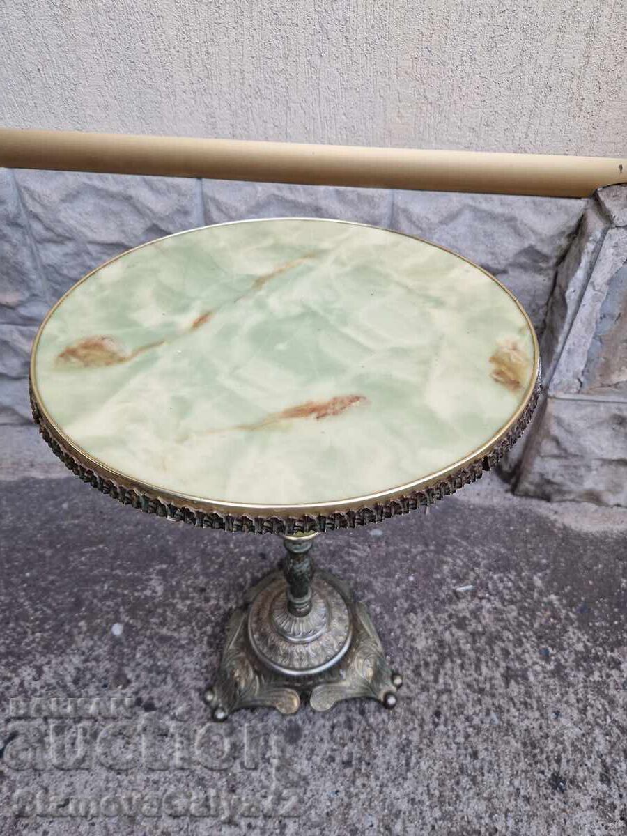 Auction Stunning Antique English Side Table Auction Stunning Antique English Side Table