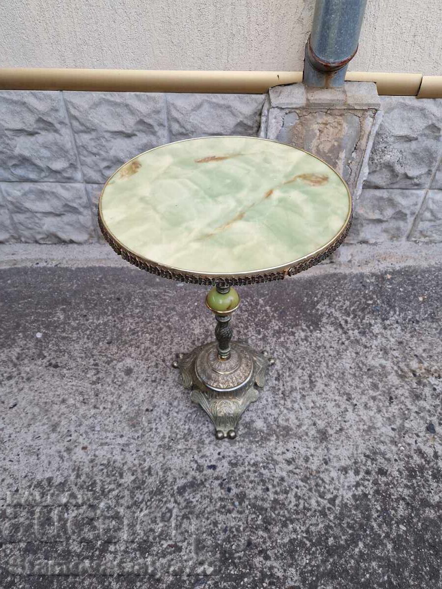 Stunning Antique English Side Table - 7