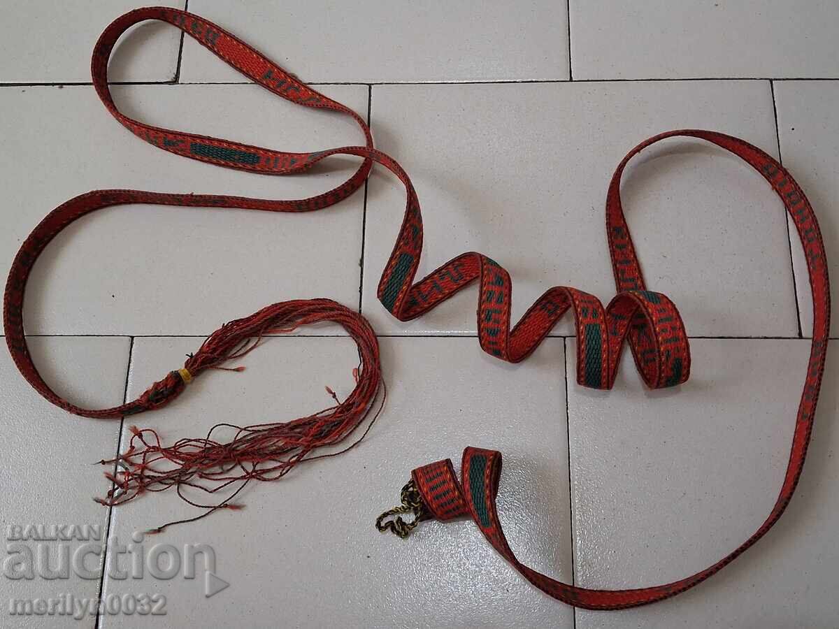 Аукцион Старо ръчноплетено коланче 3.25 метра пояс колан от носия Аукцион Старо ръчноплетено коланче 3.25 метра пояс колан от носия