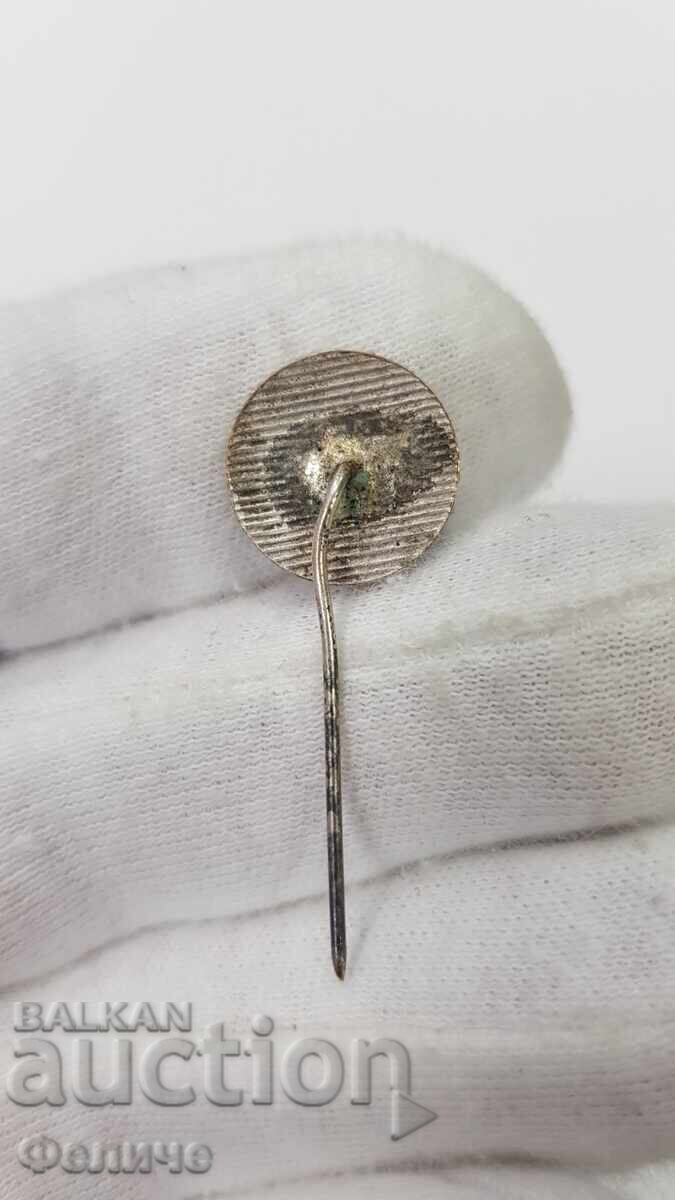 Κομμουνιστικό σήμα, κονκάρδα Ποδόσφαιρο, Τσερνομόρετς Μπουργκάς με τιμή 15.00 BGN | € 7.67 Κομμουνιστικό σήμα, κονκάρδα Ποδόσφαιρο, Τσερνομόρετς Μπουργκάς με τιμή 15.00 BGN | € 7.67