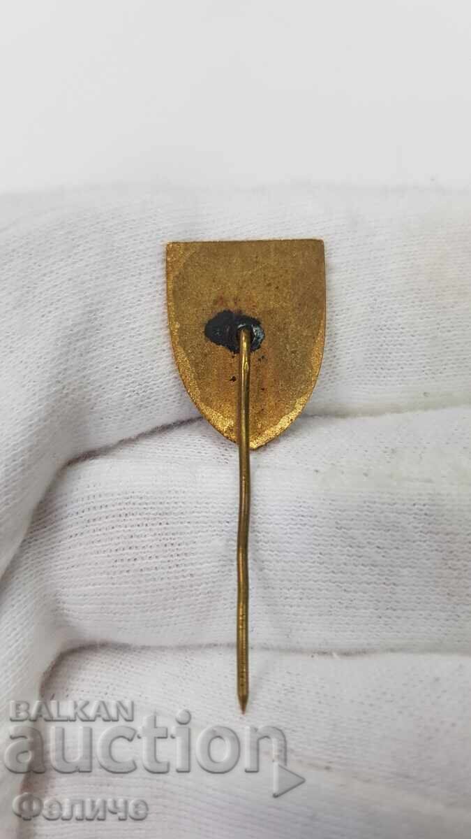 Комунистически знак, значка Футбол Турнир UEFA 1959 с цена 45.00 лв. | € 23.01 Комунистически знак, значка Футбол Турнир UEFA 1959 с цена 45.00 лв. | € 23.01