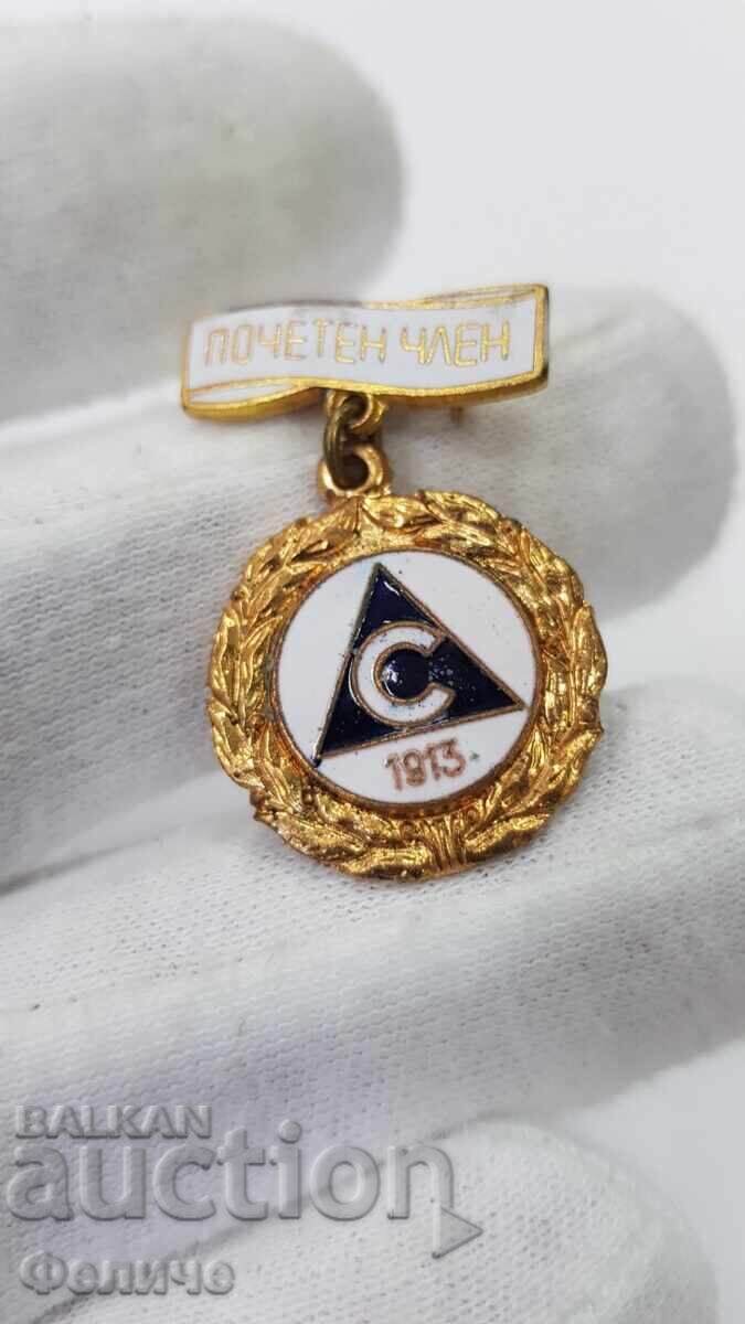 Κομμουνιστικό σήμα, κονκάρδα Ποδόσφαιρο Επίτιμο μέλος Σλάβια με τιμή 22.00 BGN | € 11.25