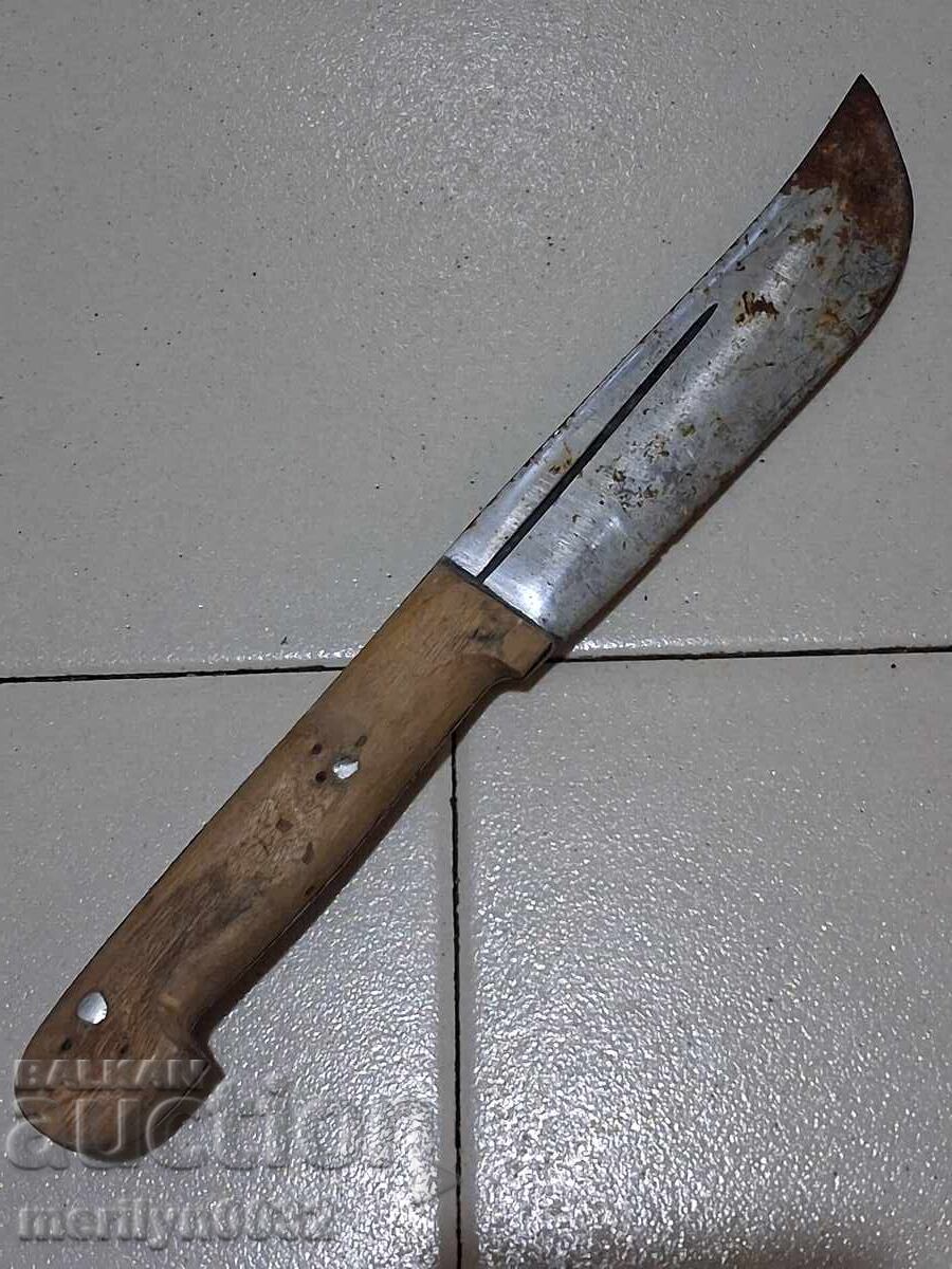 Стар нож, кама, острие, каракулак с цена 39.00 лв. | € 19.94