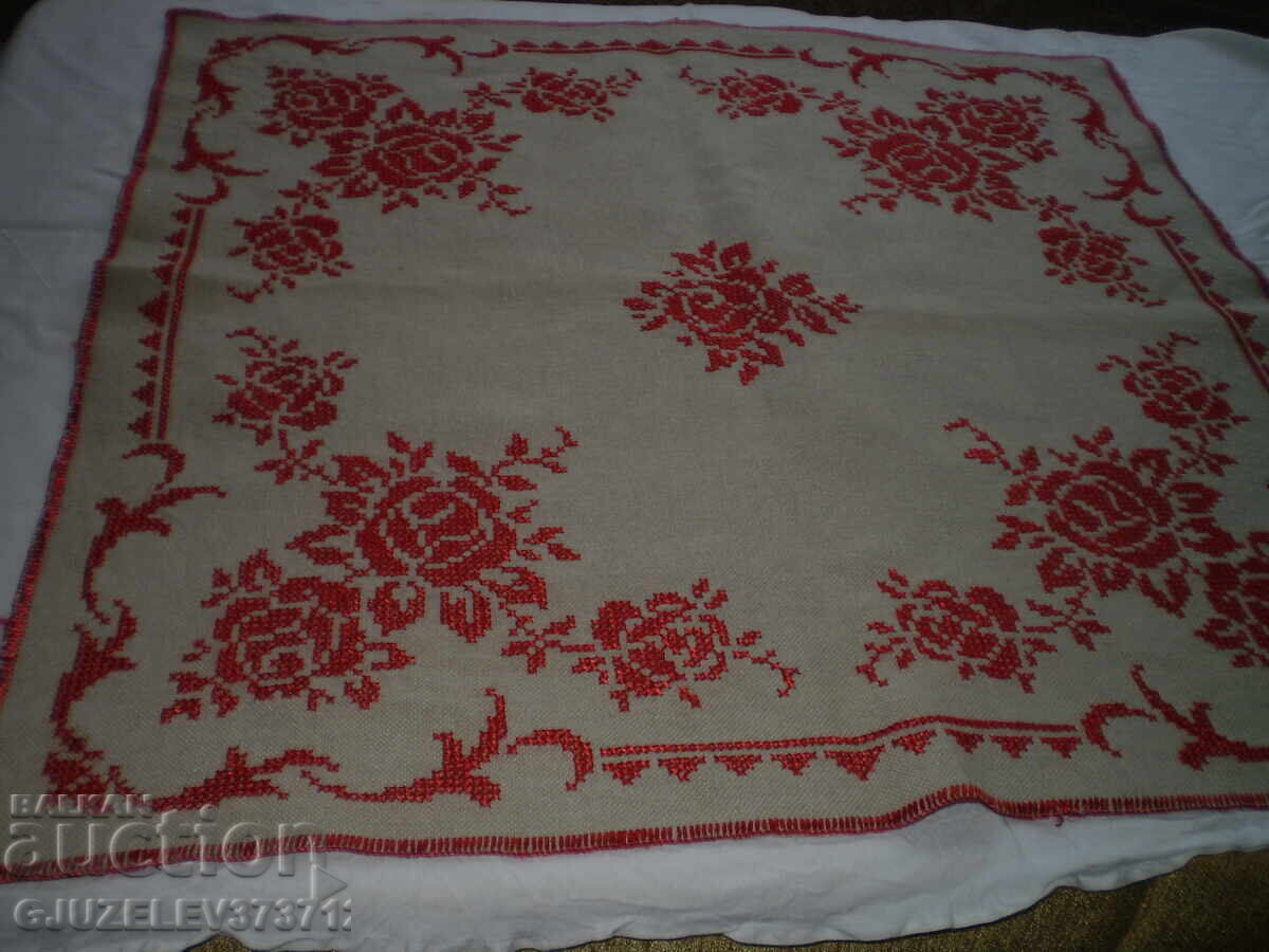 Auction Traditional Bulgarian Hand-Embroidered Red Roses Tablecloth Auction Traditional Bulgarian Hand-Embroidered Red Roses Tablecloth