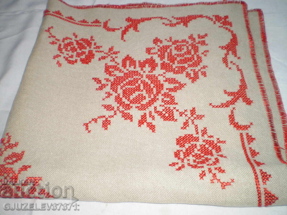 Traditional Bulgarian Hand-Embroidered Red Roses Tablecloth - 6 Traditional Bulgarian Hand-Embroidered Red Roses Tablecloth - 6