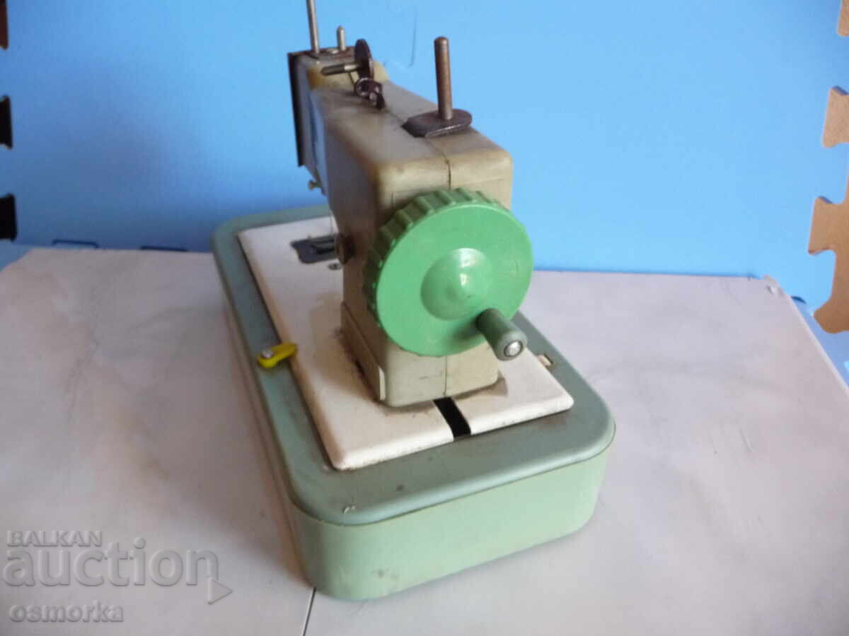 Delivery of Collector's Sewing Machine Rodica Children's GOTZ