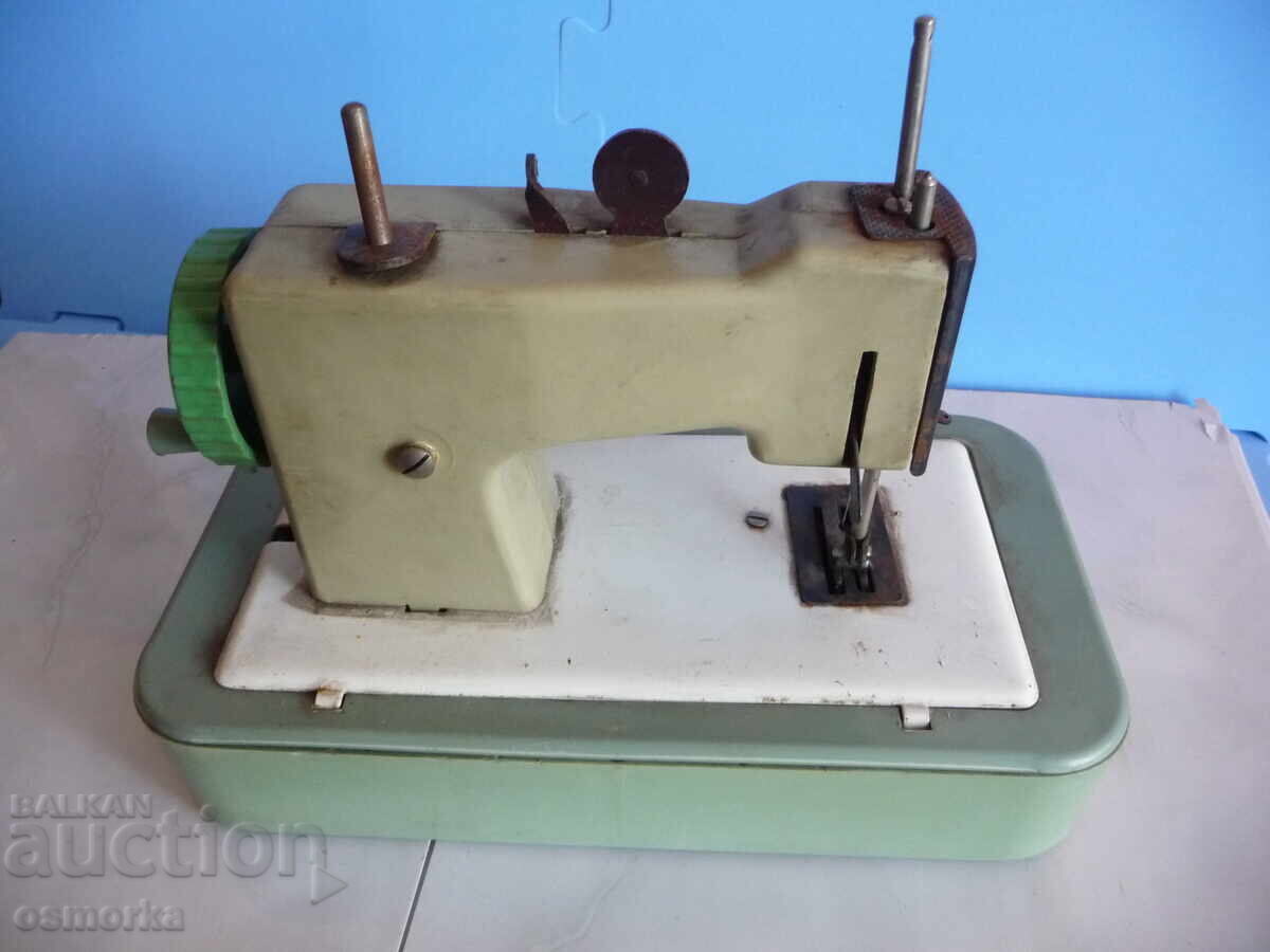 Collector's Sewing Machine Rodica Children's GOTZ - 5