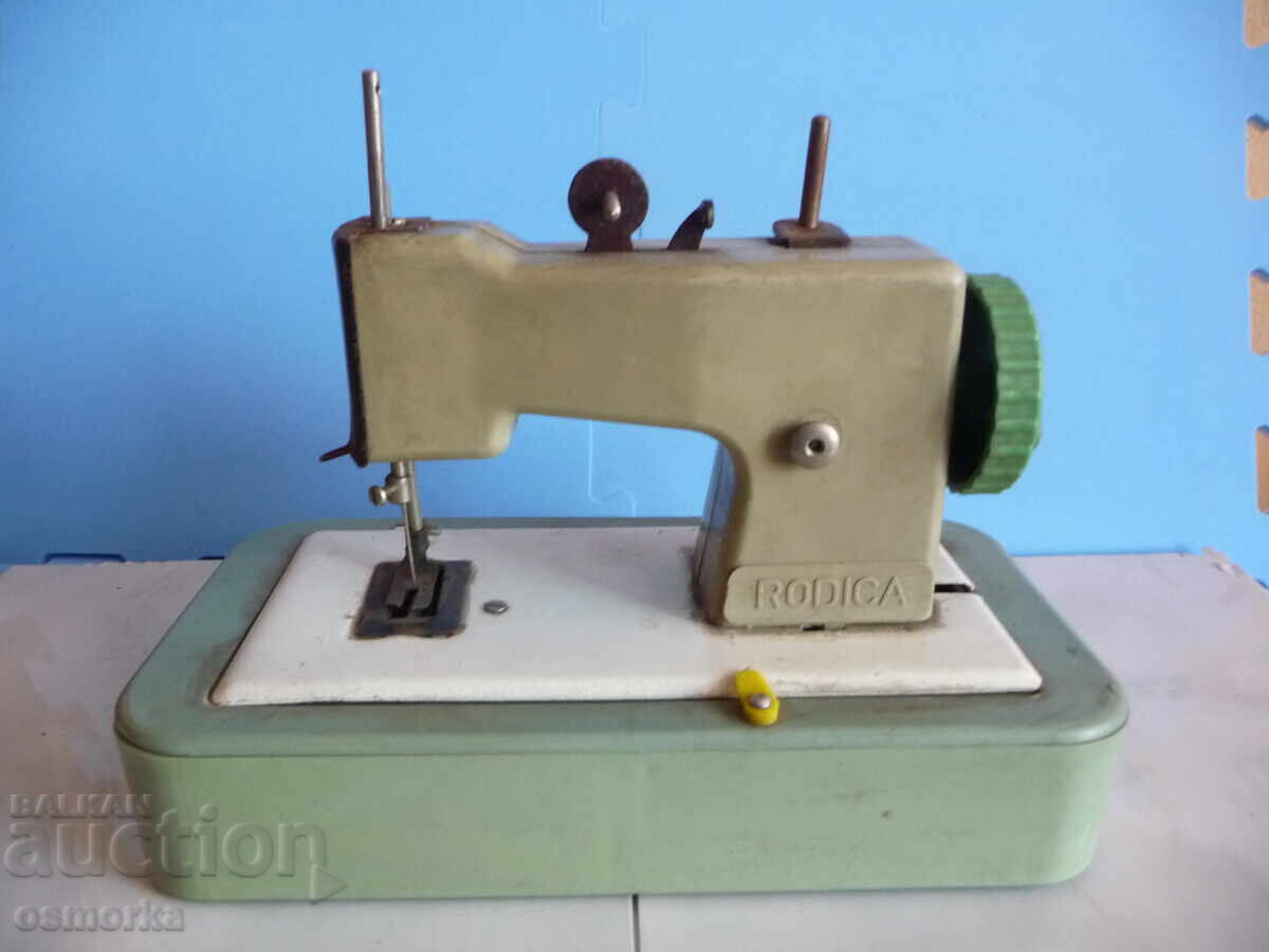 Collector's Sewing Machine Rodica Children's GOTZ