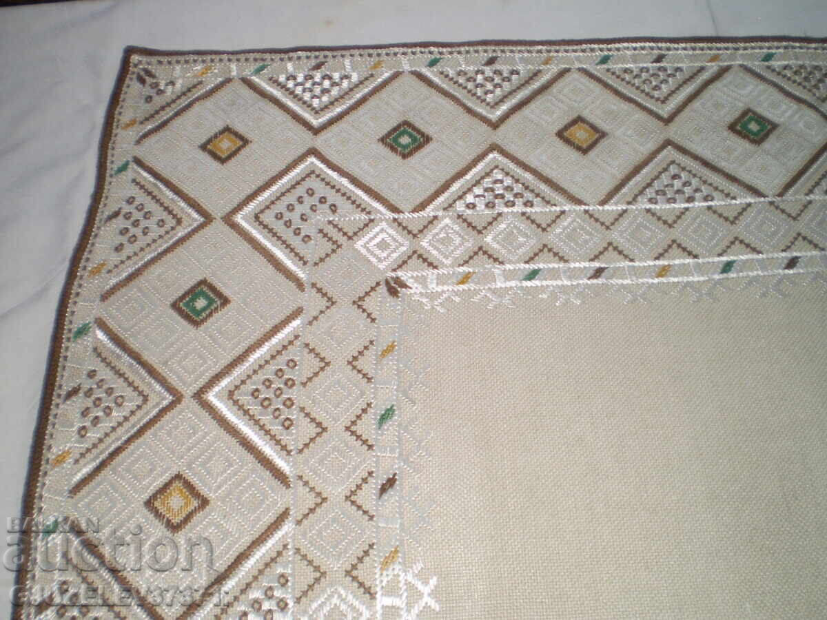 Vintage tablecloth, hand-embroidered linen tablecloth - 6