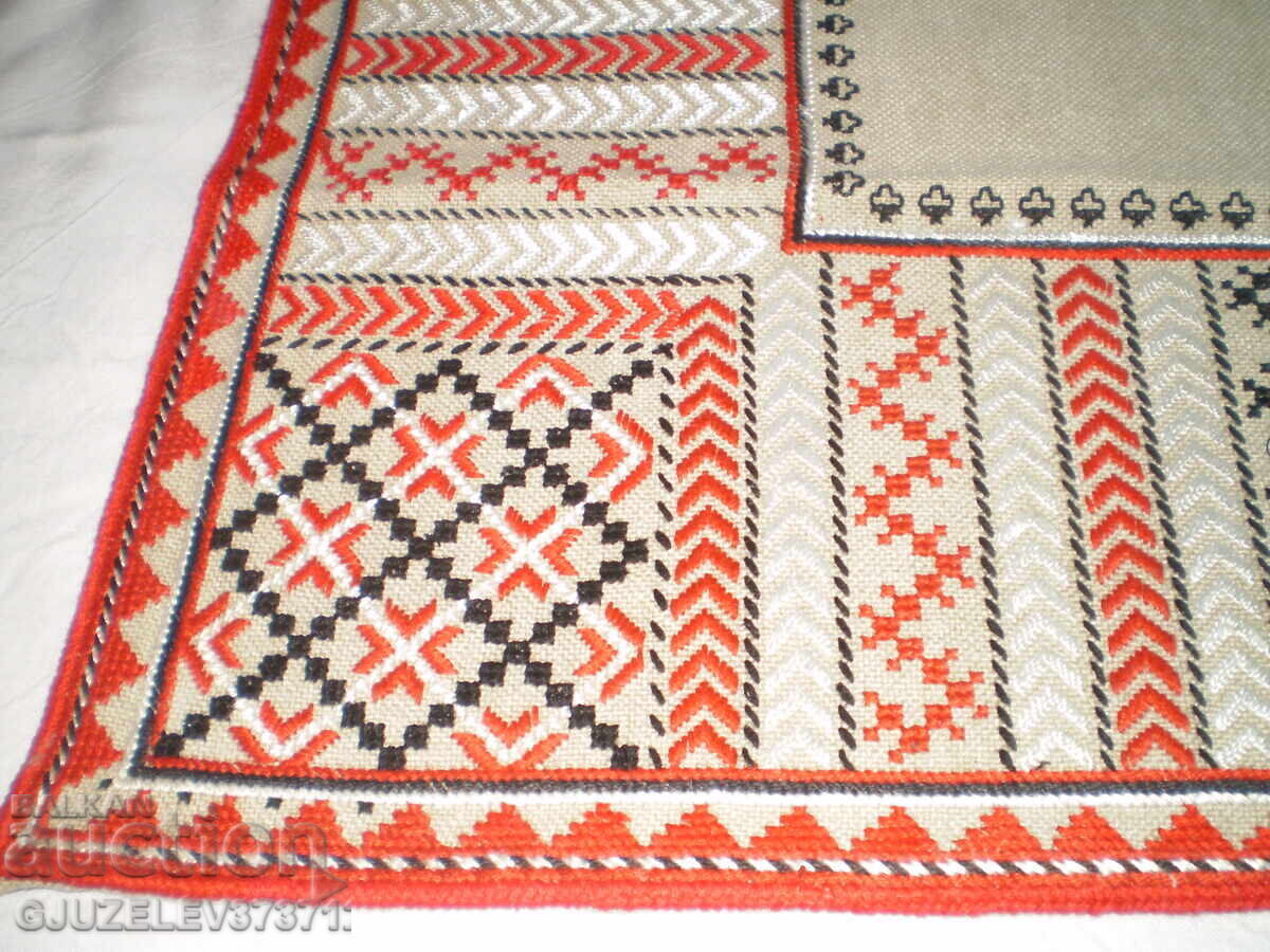 Παράδοση Παλιά χειροποίητη τραπεζοκαλύπτρα, Βουλγάρικη κεντητική Παράδοση Παλιά χειροποίητη τραπεζοκαλύπτρα, Βουλγάρικη κεντητική