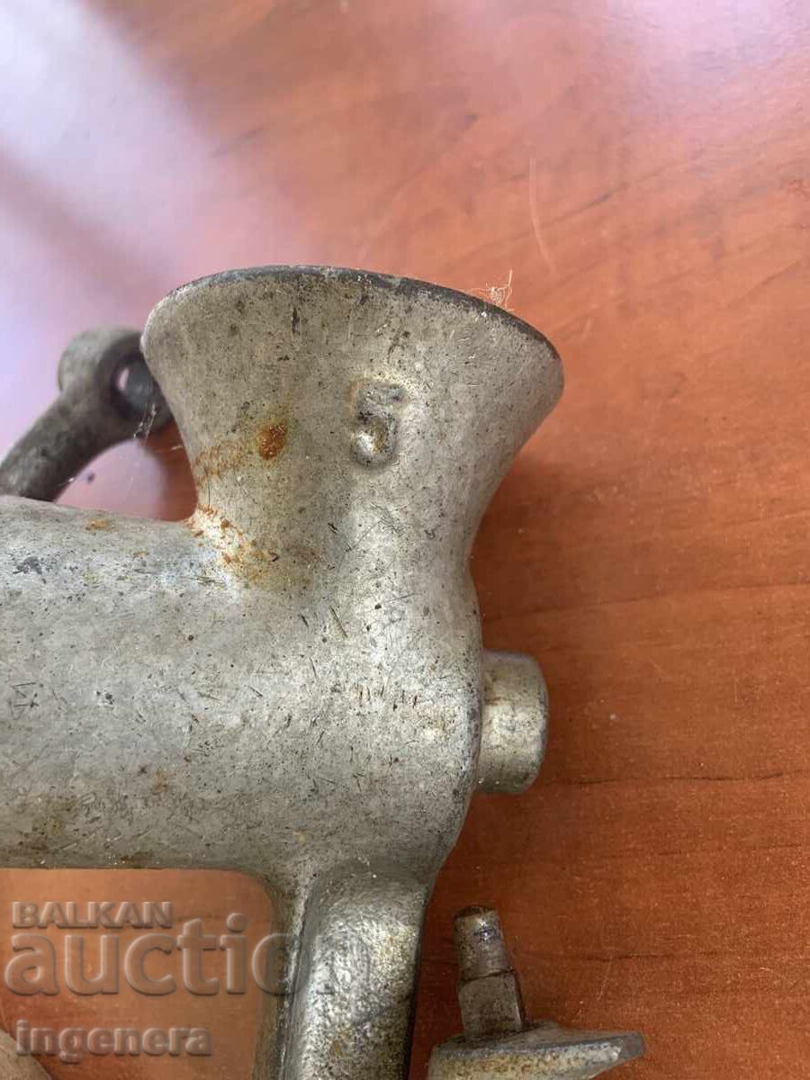 ЧАСТИ ЗА МЕСОМЕЛАЧКА № 5 РЕШЕТКА 3 БР. КОРПУС ВИНТ И ДР. - 6