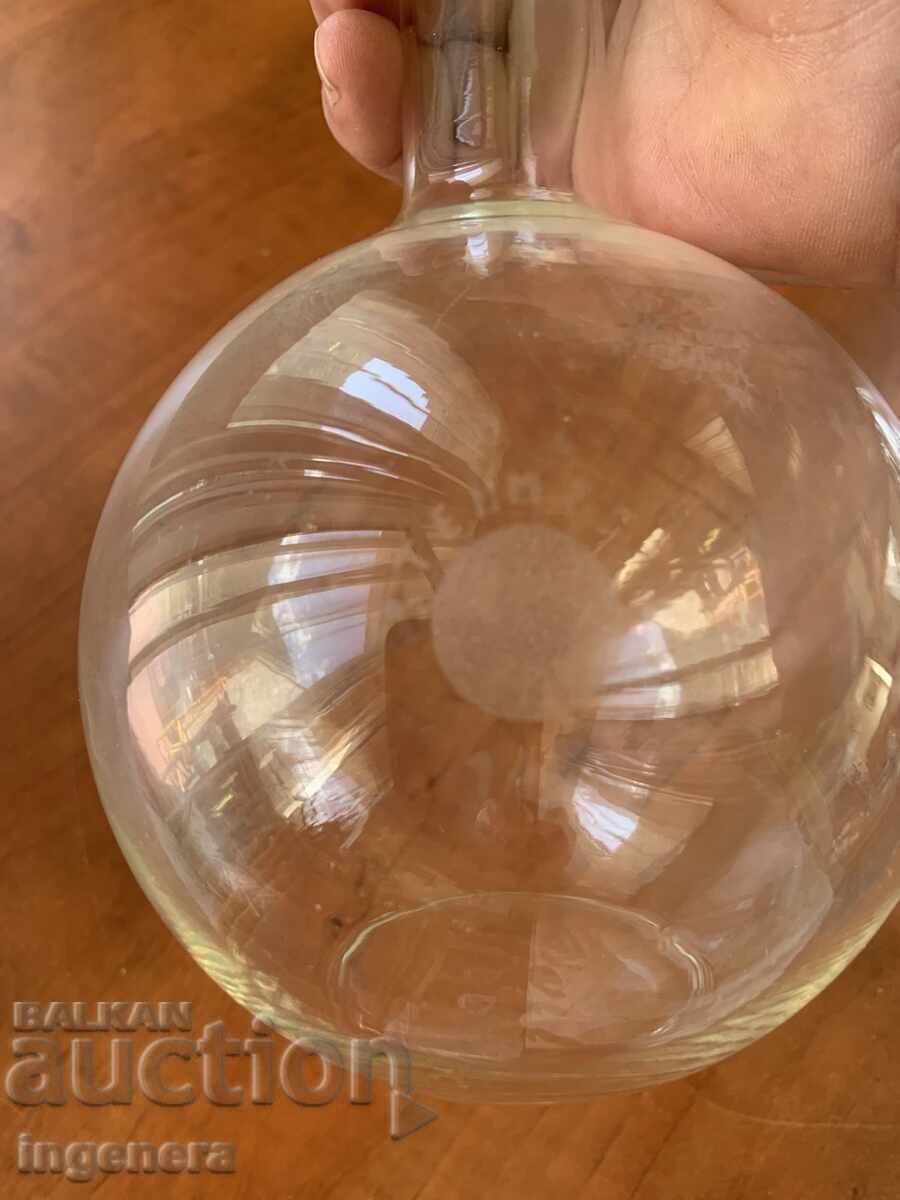 Delivery of GLASSWARE GLASS FLASK VESSEL BALLOON LABORATORY - 1000 ML