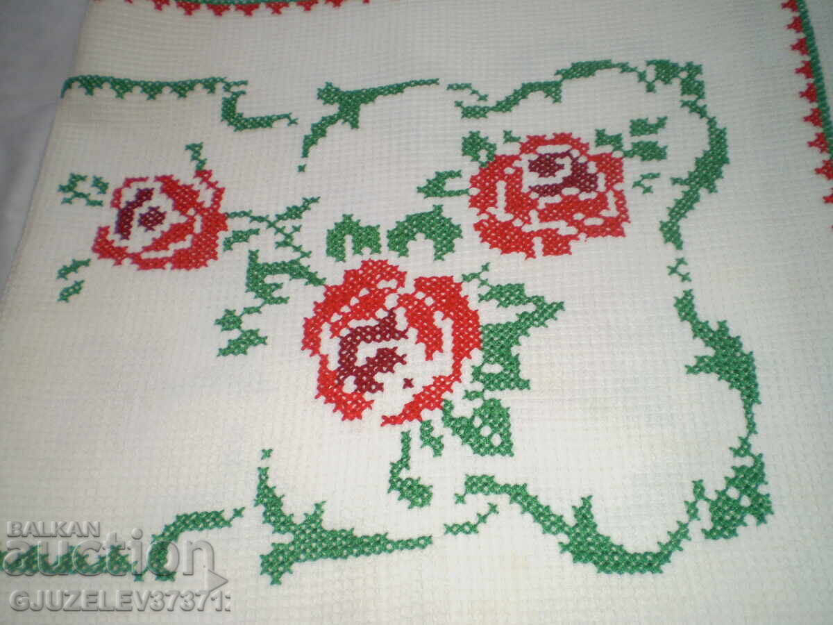 Χειροποίητη, χειροκέντητη, μακρόστενη κουβέρτα από τον 19ο αιώνα Χειροποίητη, χειροκέντητη, μακρόστενη κουβέρτα από τον 19ο αιώνα